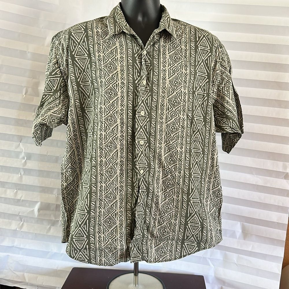 Eddie Bauer Men's Green Casual Button Down Hawaiian Print Shirt Size Large